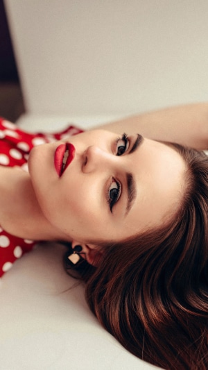 Model in red polka dot dress, 4K