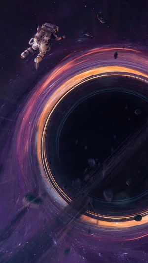 Astronaut near a black hole with accretion disk
