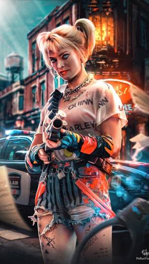 Harley Quinn with Gun