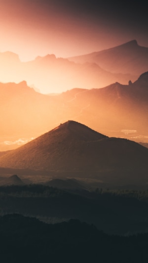 Mountains in morning light, 4K