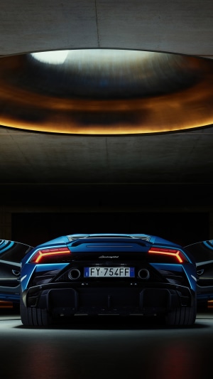 Lamborghini Huracan Evo rear view