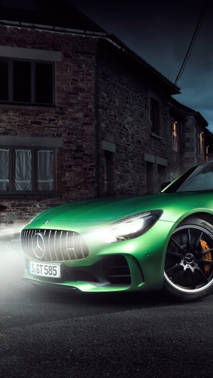 Green Mercedes-AMG GT R 4K