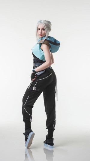 Jett from Valorant cosplay