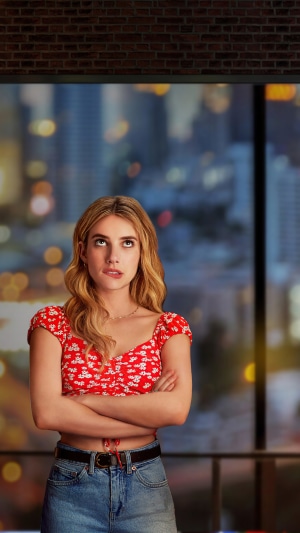 Emma Roberts in Holidate 4K