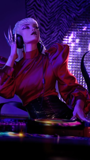 K/DA Kai'Sa from League of Legends DJing