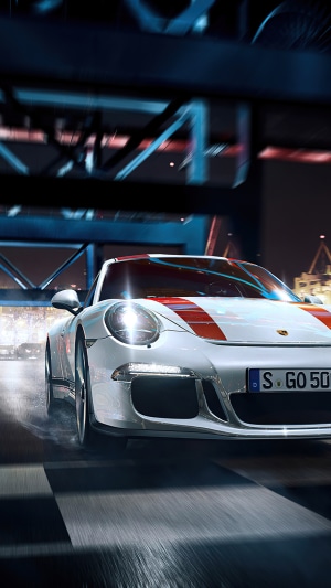White Porsche 911 GT3 RS with red stripes