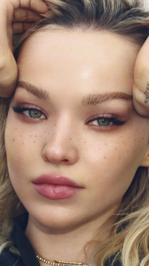 Dove Cameron 4K