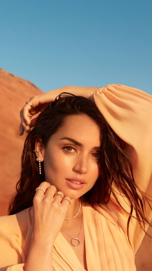Ana de Armas wearing jewelry