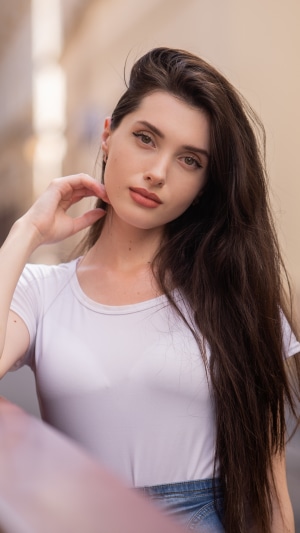 Model in white t-shirt and jeans