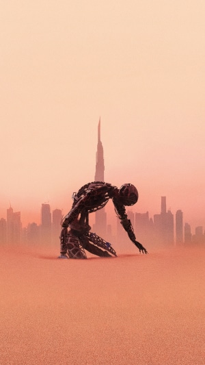 Robot from Westworld in a desert city