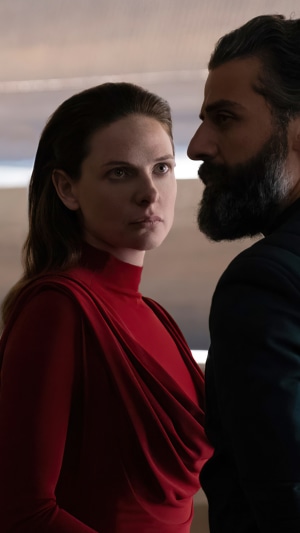 Rebecca Ferguson and Oscar Isaac in Dune