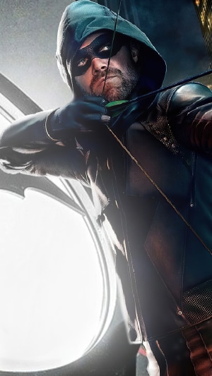 Green Arrow aiming a bow and arrow