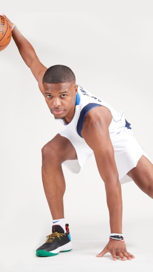 Dennis Smith Jr. playing basketball