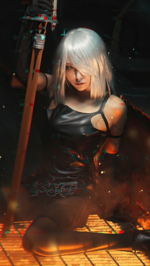2B from Nier Automata cosplay with sword