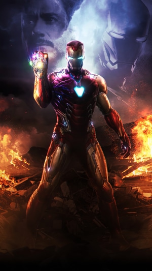 Iron Man with Infinity Gauntlet from Avengers