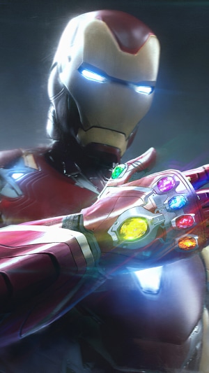 Iron Man with Infinity Gauntlet 4K