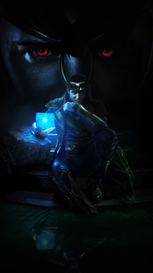 Loki holding the Tesseract artwork 4K