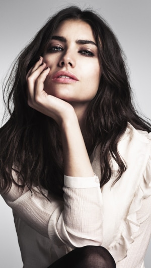 Lauren Mellor posing with hand on chin