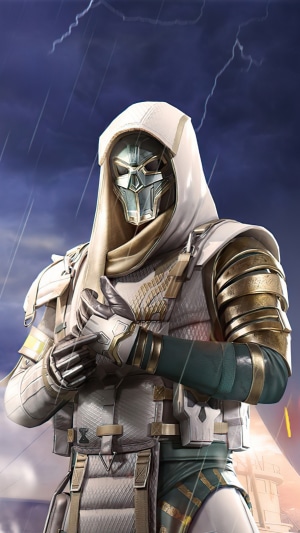 Character from PUBG in white and gold armor