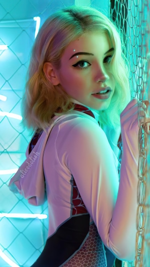 gwen stacy superheroes cosplay