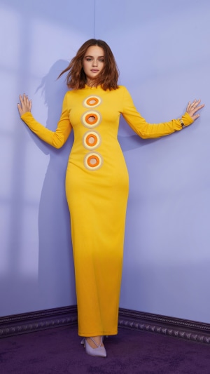 Joey King in yellow dress