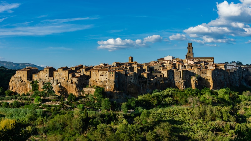 Pitigliano, Italy: Town on a Cliff