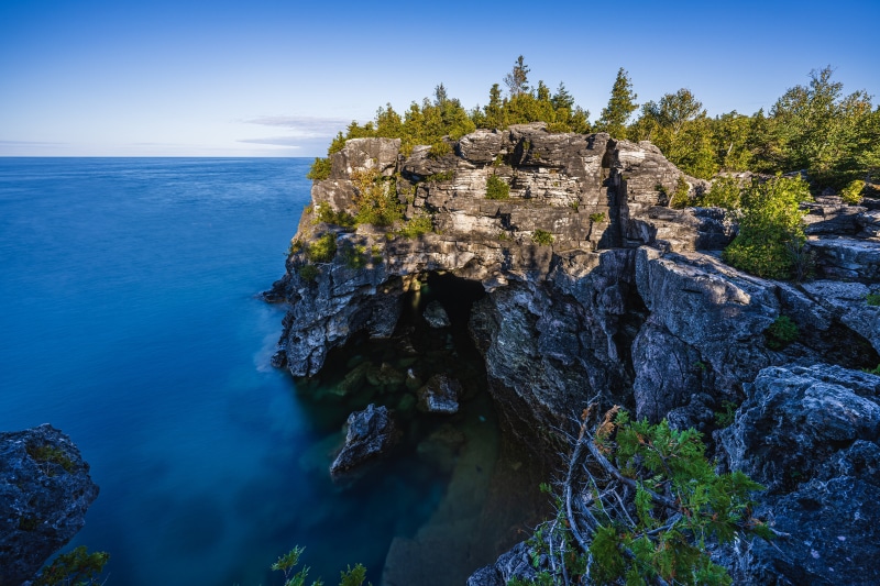 4K Lake Huron Cliff with Cave, Canada