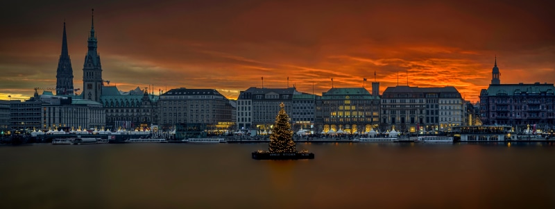 Hamburg panorama with Christmas tree at sunset