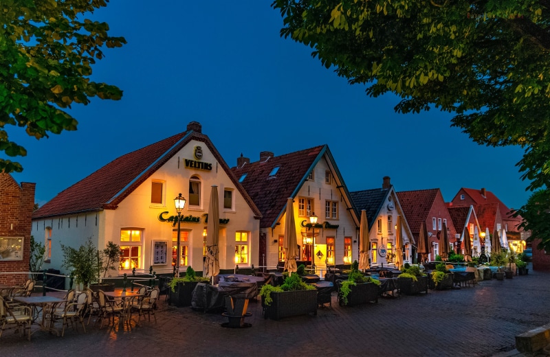 Greetsiel Germany Evening Cafe Street Lights