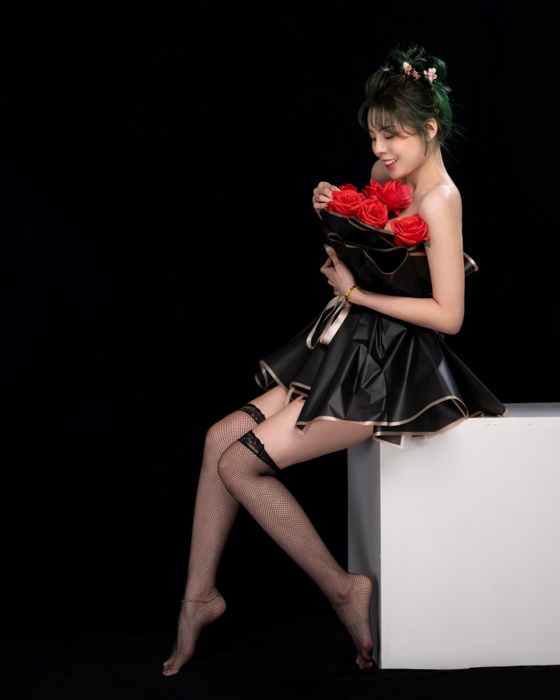 Asian Bouquets Roses Smile Sitting Legs Stockings Dress
