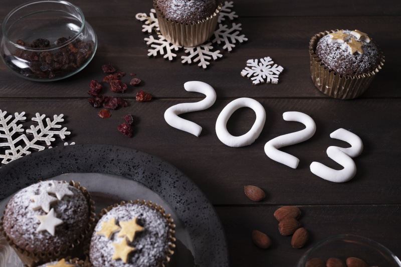 2023 Cupcakes with Christmas Decorations