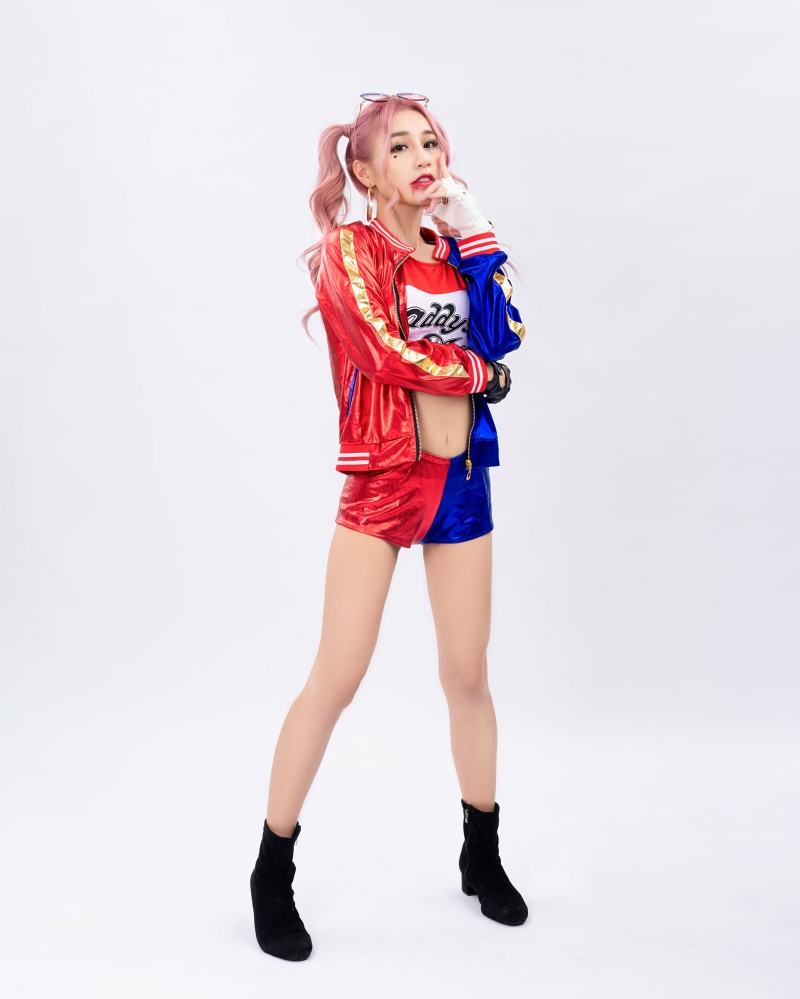Asian woman dressed as Harley Quinn