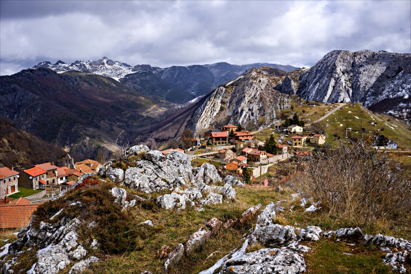 Valporquero de Torio, Spain: Mountain Village with Snow-Capped Peaks