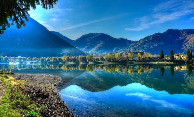 4K Idro Lake Italy Mountains Alps Scenery Reflection HDR
