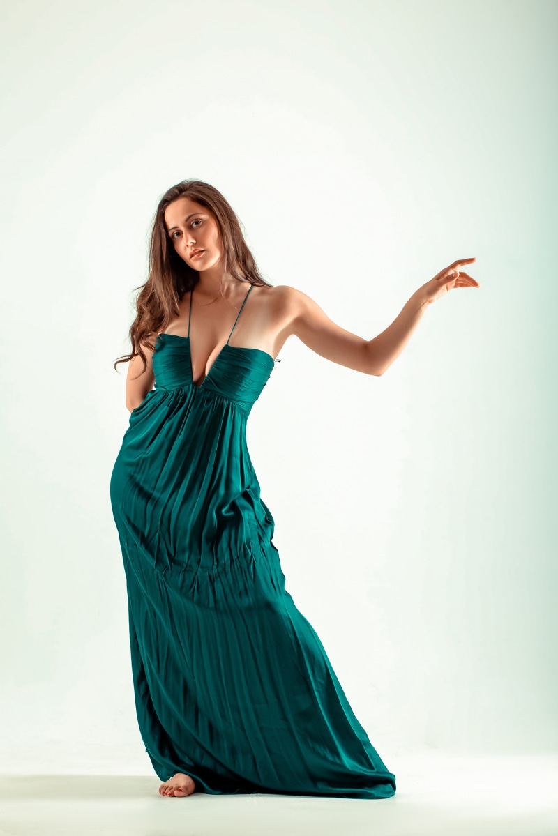 Giorgia in a flowing green dress
