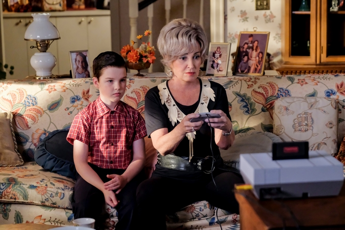 Young Sheldon: Meemaw and Sheldon playing video games