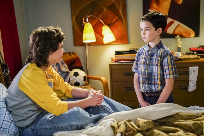 Sheldon Cooper and George Cooper Jr. in a bedroom