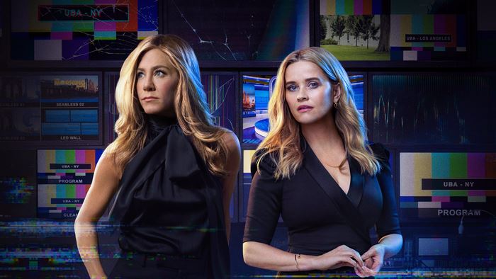 Jennifer Aniston and Reese Witherspoon in The Morning Show 4K