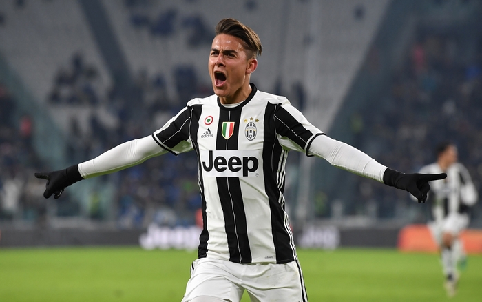 Paulo Dybala celebrates goal for Juventus F.C.