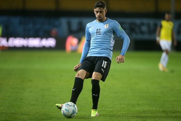 Federico Valverde playing football for Uruguay