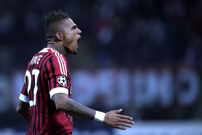 Kevin-Prince Boateng roaring in A.C. Milan jersey