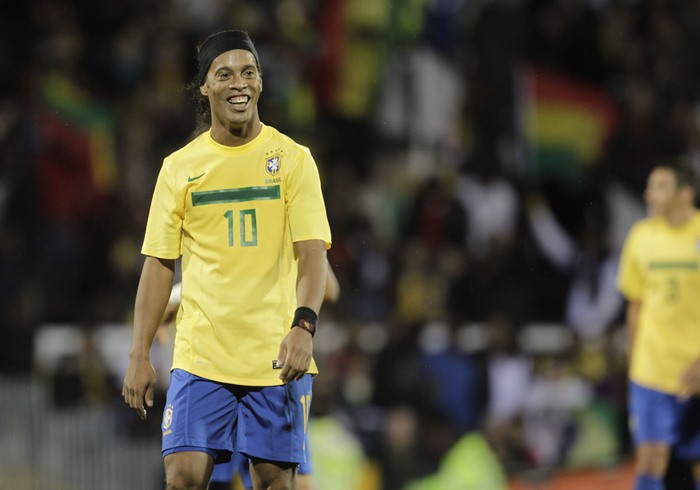 Ronaldinho smiling in Brazil national football team jersey