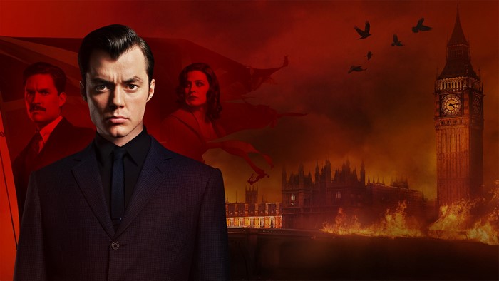 Pennyworth: Alfred, Thomas, Martha in Burning London