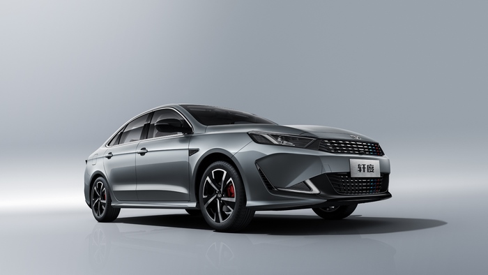 Grey Cowin Xuandu Sedan