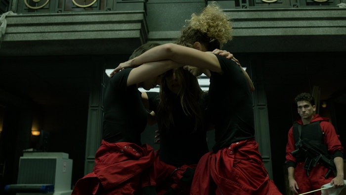Money Heist: Tokyo, Stockholm, Lisbon huddle