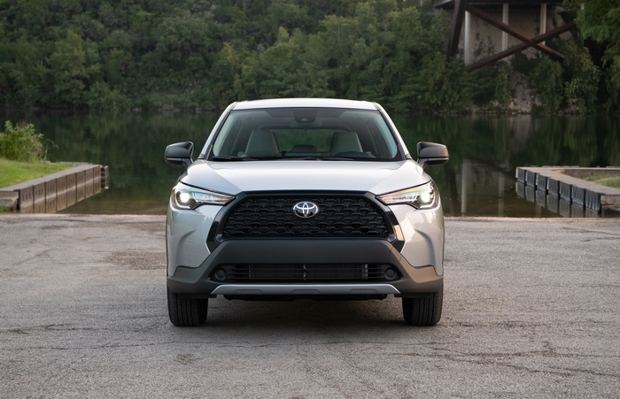 4K Toyota Corolla Cross SUV by the water