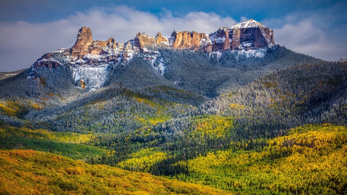 Courthouse Mountain: Autumn Foliage and Snowy Peaks