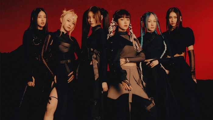 Everglow K-Pop group dark concept 4K