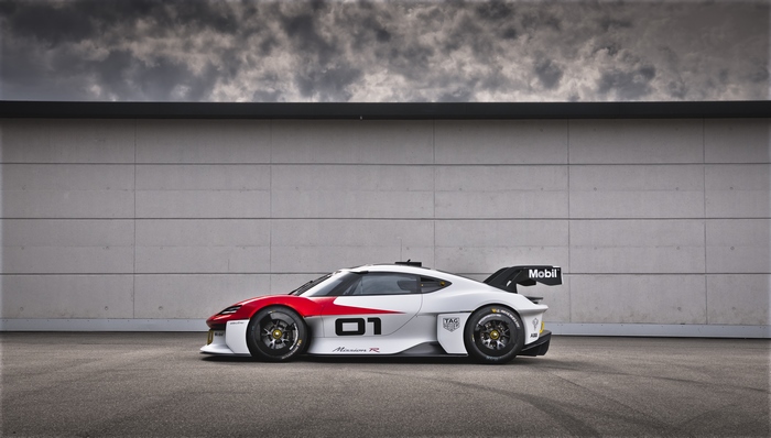 Porsche Mission R 4K Electric Race Car