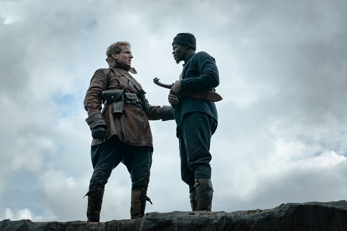 The King's Man: Harris Dickinson and Djimon Hounsou confrontation